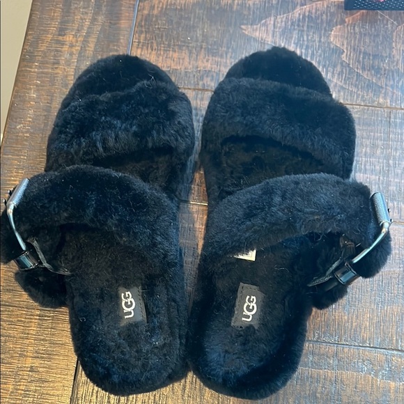UGG Black Furry slipper sandals NWOT - Picture 1 of 5
